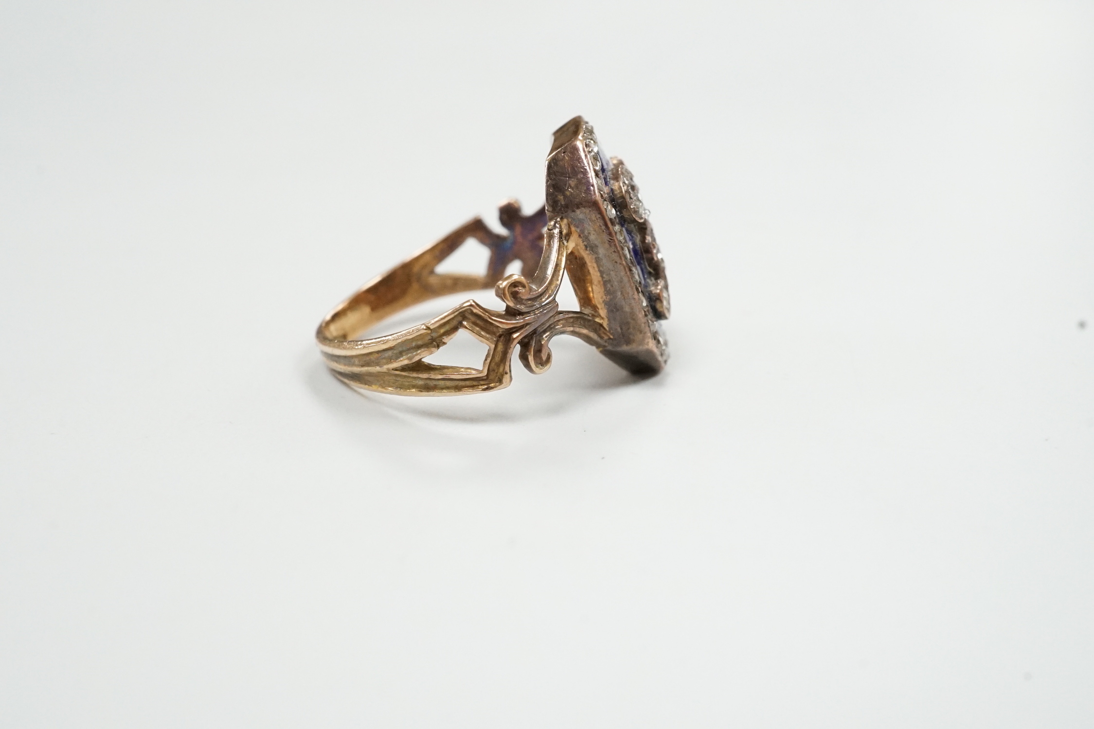 A 19th century yellow metal (stamped 18), enamel and rose cut diamond set initial ring, size H/I, gross weight 4.9 grams.